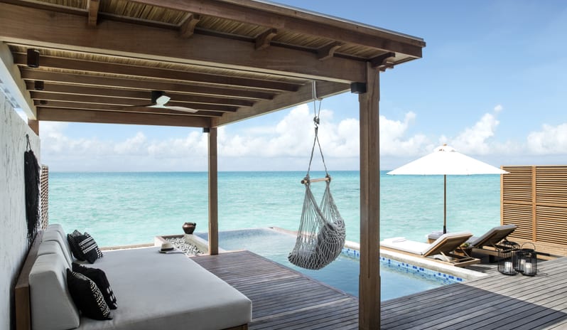 Fairmont Maldives Sirru Fen Fushi-GRAND WATER SUNSET VILLA POOL AND DECK 2_15639